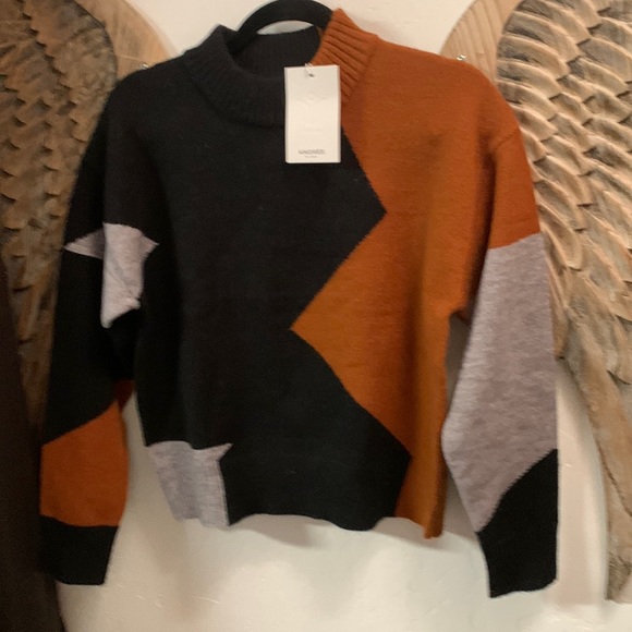 COPY - Black/Grey /Rust sweater crew neck NWT - Picture 1 of 3